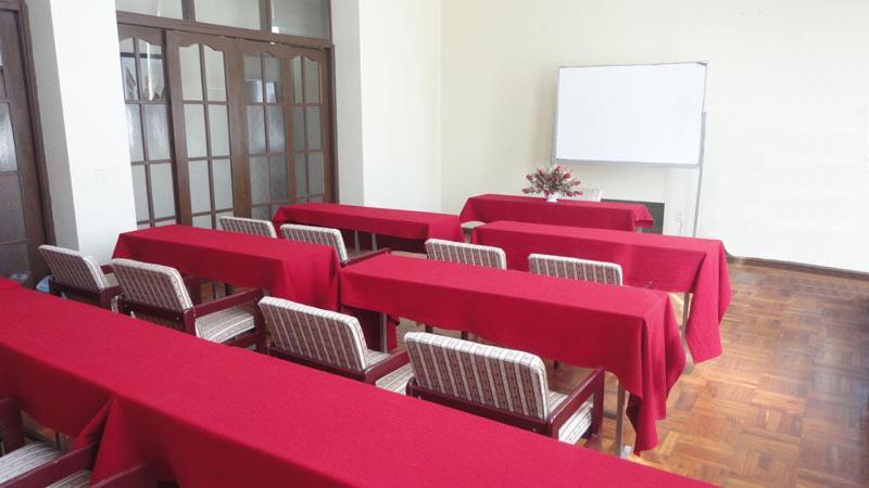 Hotel Victoria Plaza Tarija Zewnętrze zdjęcie